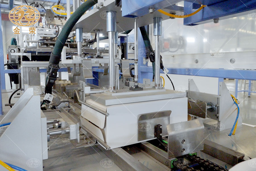 一片式纸箱成型装箱机-2